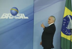 Brasília - O presidente Michel Temer se pronuncia após a aprovação do relatório que desautoriza o STF a investigá-lo (Valter Campanato/Agência Brasil)
