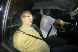 Brasília - Ex-ministro José Dirceu chega a Brasília um dia depois de deixaro presídio ( Fabio Rodrigues-Pozzebom/ Agencia Brasil)
