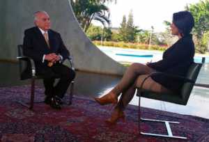 O presidente Michel Temer concede entrevista à jornalista Roseann Kennedy, no programa Nos Corredores do Poder, da TV Brasil  Agência Brasil 